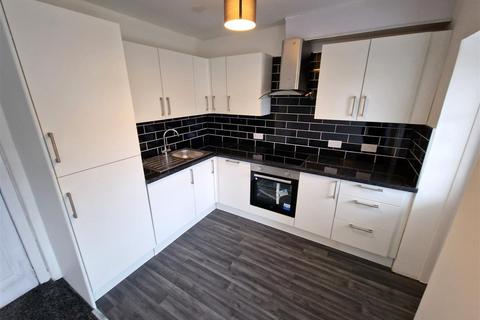 3 bedroom apartment to rent, Sandaig Road, Barlanark, Glasgow