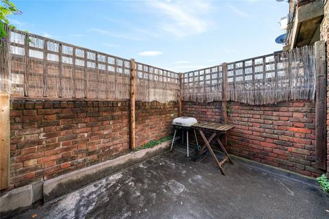 35 Theseus Walk, London, N1 8DS