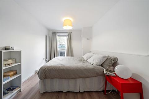 35 Theseus Walk, London, N1 8DS