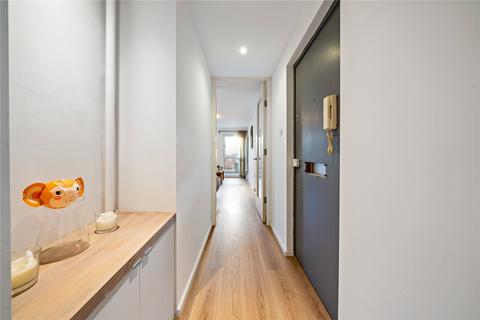 35 Theseus Walk, London, N1 8DS