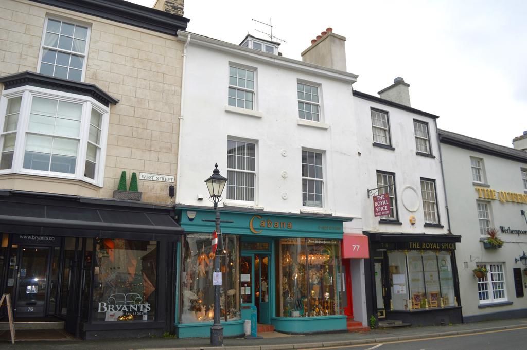 West Street, Tavistock, PL19 3 bed flat for sale £190,000
