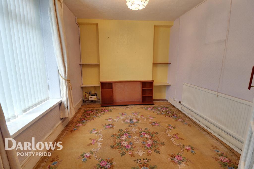 Middle Street, Pontypridd 2 bed terraced house for sale £110,000