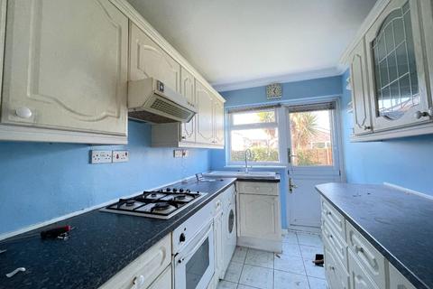 1 bedroom bungalow for sale - Clarendon Road, Canvey Island