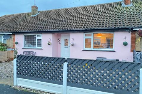 2 bedroom bungalow for sale - Mornington Road, Canvey Island