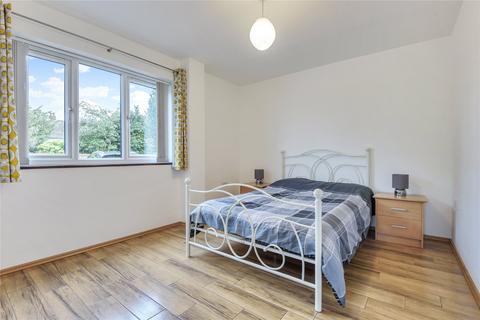 1 bedroom flat for sale, Ripley, Surrey, GU23