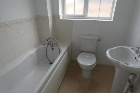 2 bedroom terraced house to rent, Jasmine Gardens, Rushden, NN10