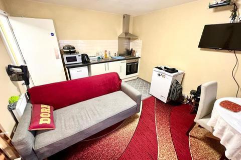 1 bedroom flat for sale - Daniel House, 31 Trinity Road, Bootle, Merseyside, L20 3TB