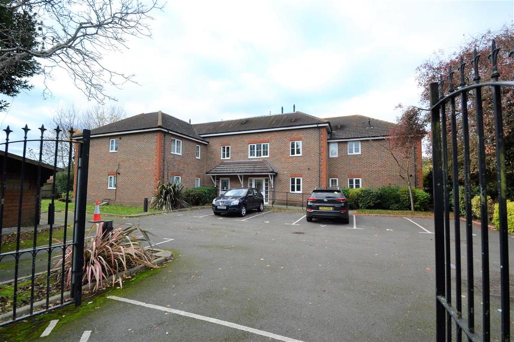 The Grange, De Havilland Way, Stanwell Village 2 bed apartment for sale