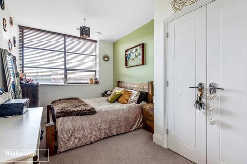 2 bedroom apartment for sale - Fullbrook Drive, Basingstoke, Hampshire, RG21