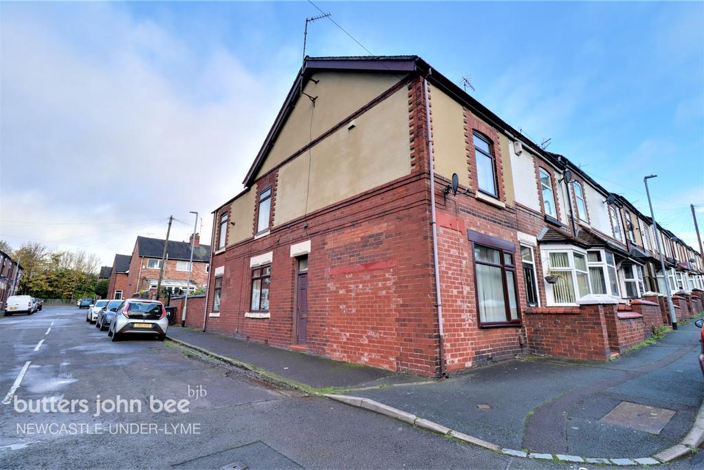 Ashfields New Road, Newcastle 3 bed end of terrace house for sale £73,000