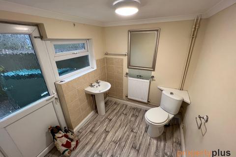 32 Eirw Road, Porth, CF39 9LU