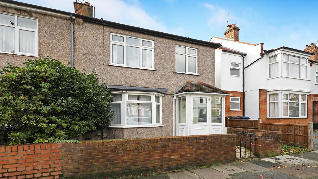 Montague Road, Hanwell, W7 3 bed house £650,000