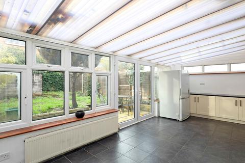 38 Montague Road, London, W7 3PQ
