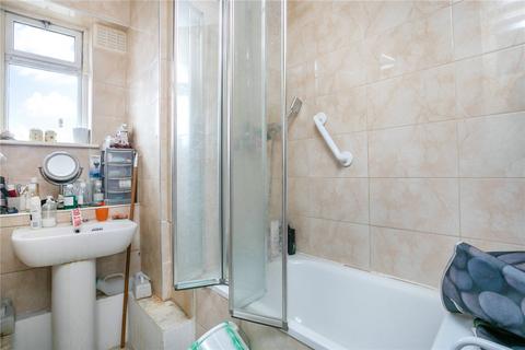 Flat 70, Ansell House Mile End Road, London, E1 4UX