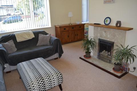 3 bedroom bungalow to rent, Fitzroy Avenue, Harborne, B17 8RS