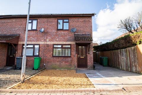 2 bedroom end of terrace house to rent, Llys Dewi, Creigiau