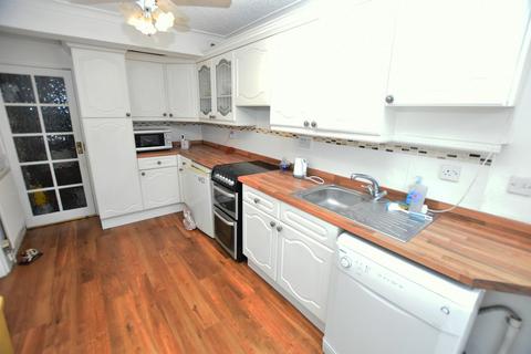 2 Amington Road, Shirley, Solihull, B90 2RF