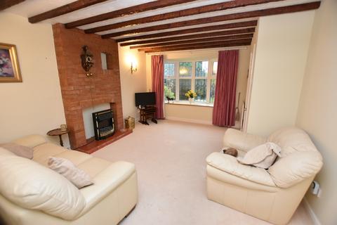 2 Amington Road, Shirley, Solihull, B90 2RF