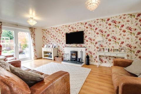 4 bedroom detached house for sale - Cornflower Road, Haydon Wick, Swindon