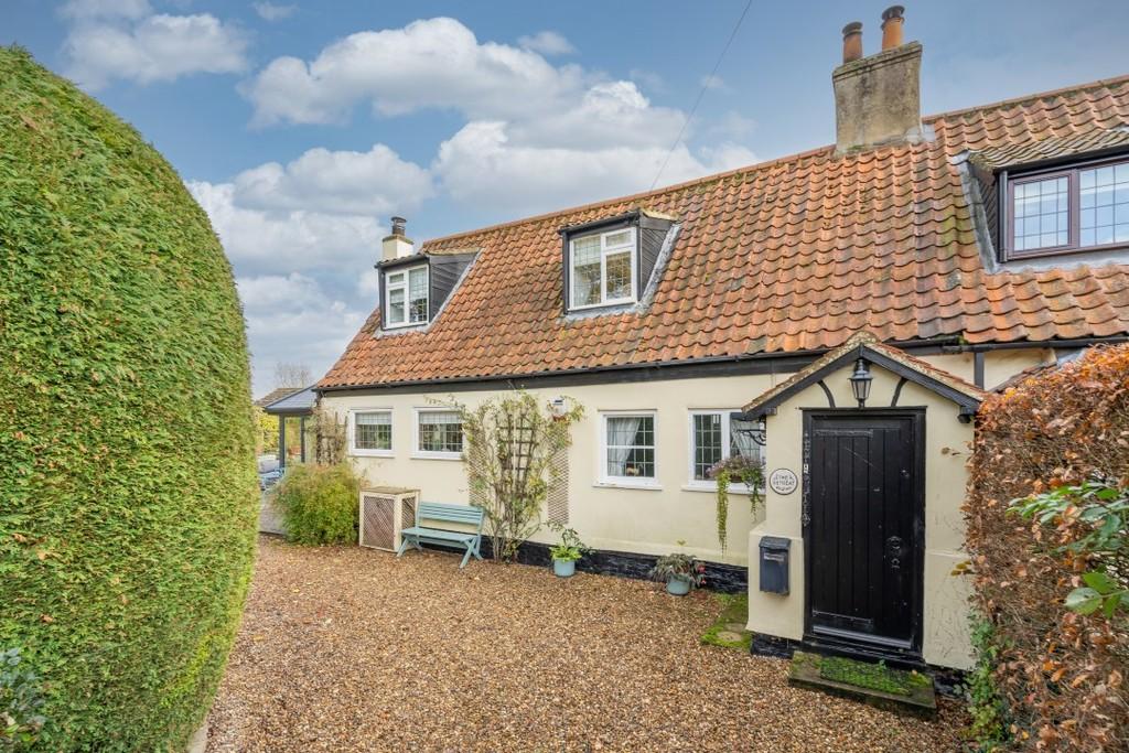 East Tuddenham 3 bed cottage for sale £450,000