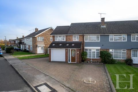 6 Robin Way, Chelmsford, CM2 8AS