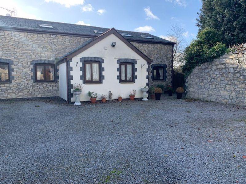 7 Penmark Farm, Penmark, Barry, CF62 3BP 4 bed barn conversion £1,350 pcm (£312 pw)