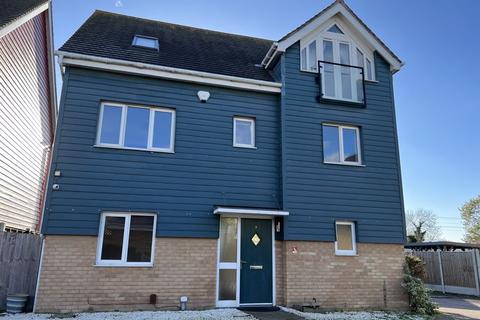 6 bedroom detached house to rent - Eros Avenue, Southend-On-Sea