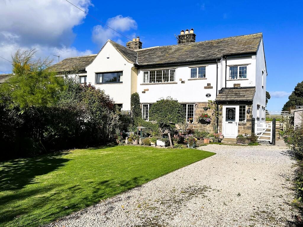 Breary Lane East, Bramhope, Leeds 4 bed semidetached house for sale
