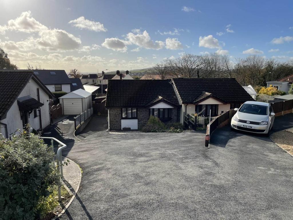 Heol Brithdir, Birchgrove, Swansea 2 bed house £795 pcm (£183 pw)