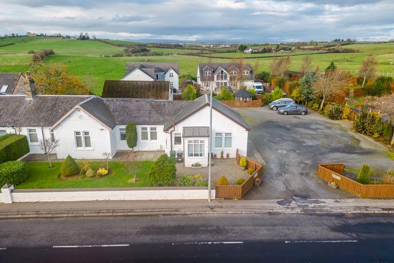 5 Busbie Holdings, Crosshouse Road, Knockentiber, KA2 0BY 3 bed