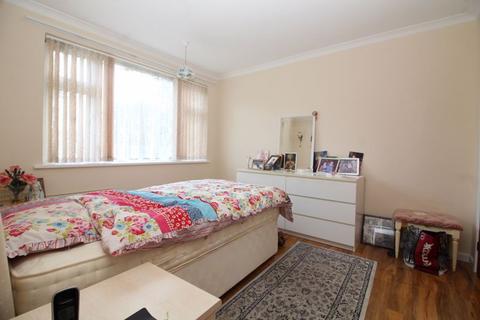 21, Sanderstead Court Addington Road, South Croydon, CR2 8RA