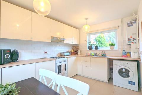 41 Loxwood Close, Feltham, TW14 8SQ
