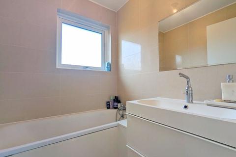 41 Loxwood Close, Feltham, TW14 8SQ