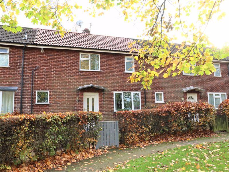 Brocklehurst Avenue, Macclesfield 2 bed terraced house £180,000