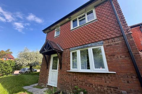 3 bedroom detached house to rent, Ellicks Close, Bradley Stoke