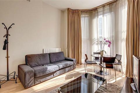 2 bedroom flat to rent - Nottingham Place, Marylebone, London, W1U