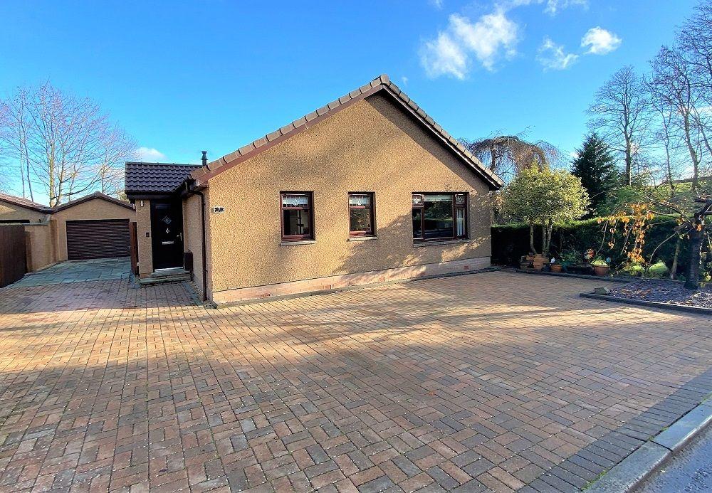 7 Abbots Wynd, Keltybridge 3 bed bungalow £1,350 pcm (£312 pw)