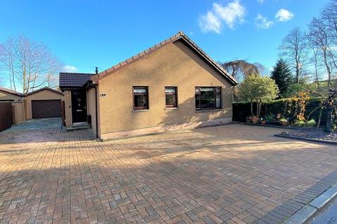 3 bedroom bungalow to rent, 7 Abbots Wynd, Keltybridge