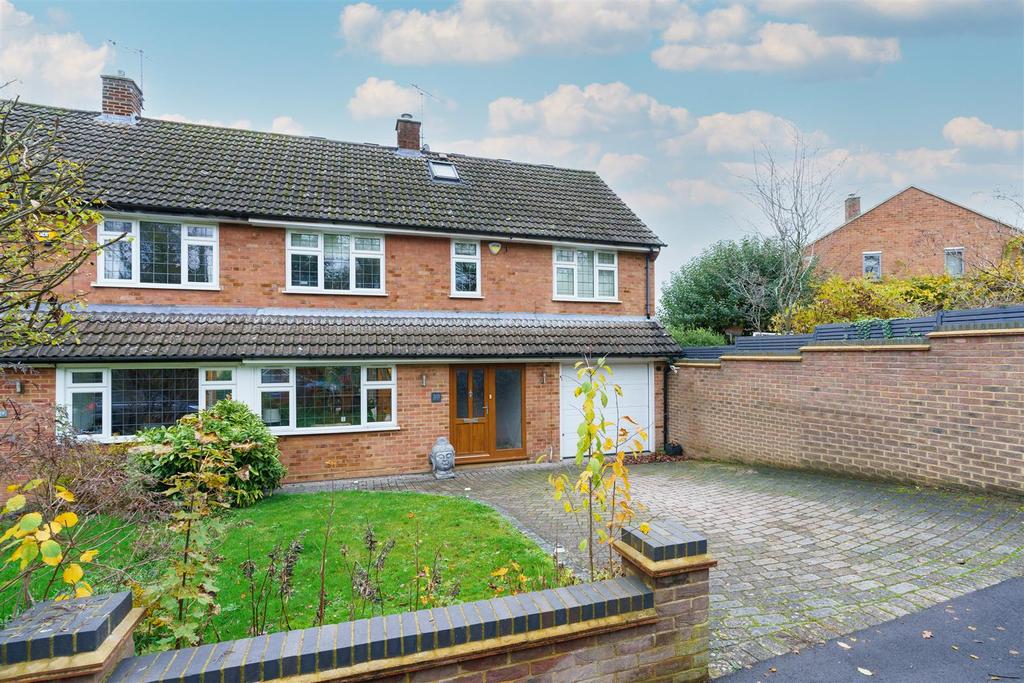 Swing Gate Lane, Berkhamsted 5 bed semidetached house £1,000,000
