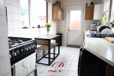 10 Albert Avenue, Flint, CH6 5EG