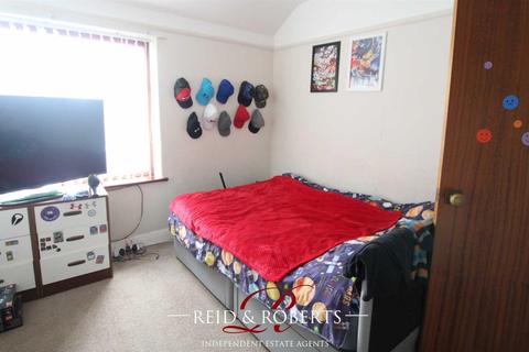 10 Albert Avenue, Flint, CH6 5EG
