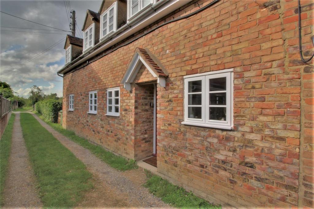 The Green, Frampton On Severn... 2 bed semidetached house £975 pcm
