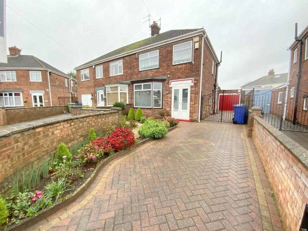 Carson Avenue, Grimsby 2 bed semidetached house £130,000