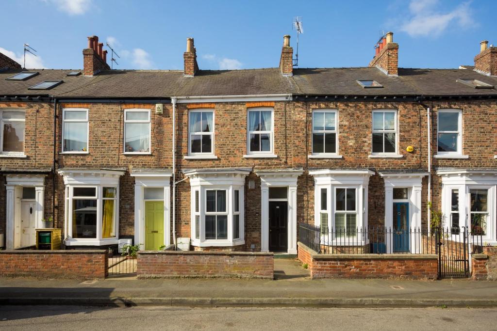 Nunthorpe Road, York 1 bed flat £775 pcm (£179 pw)