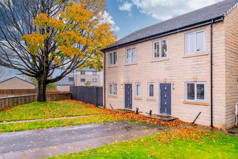 67 Common Road, Low Moor, Bradford, BD12 0TN