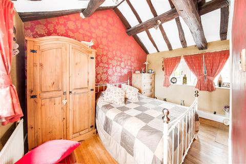 2 bedroom cottage for sale - Burton Acres Lane, Kirkburton, Huddersfield