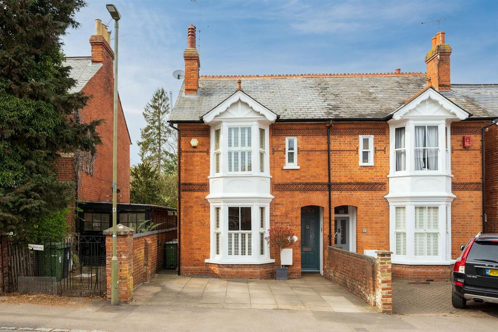 St. Marks Road, HenleyonThames 4 bed semidetached house £1,300,000
