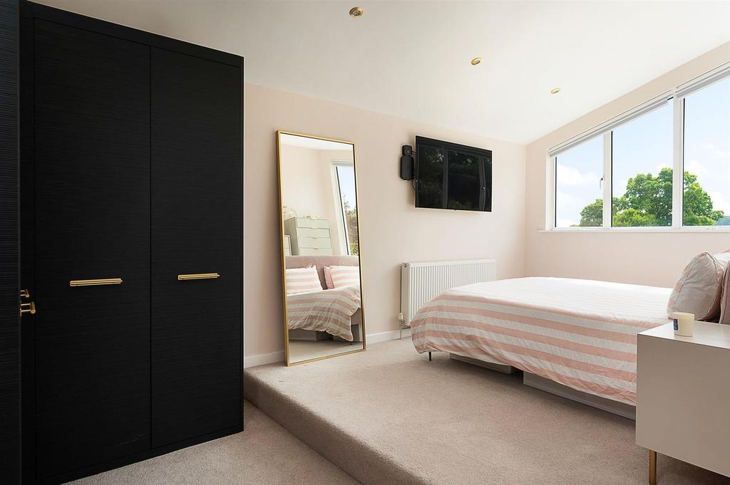 Principal bedroom