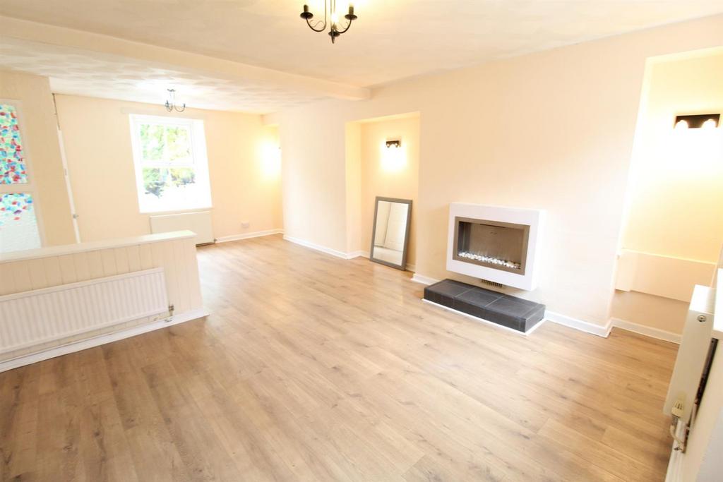New Road, Upper Brynamman, Ammanford 3 bed terraced house £99,950