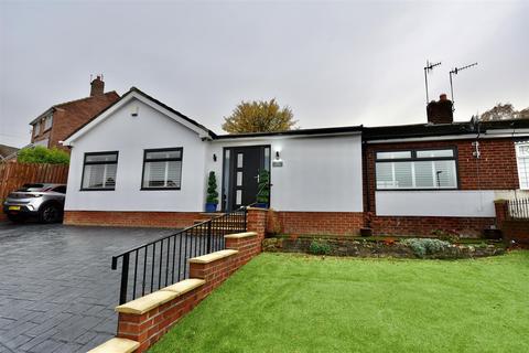 3 bedroom semi-detached bungalow for sale - Hillside, Dunston